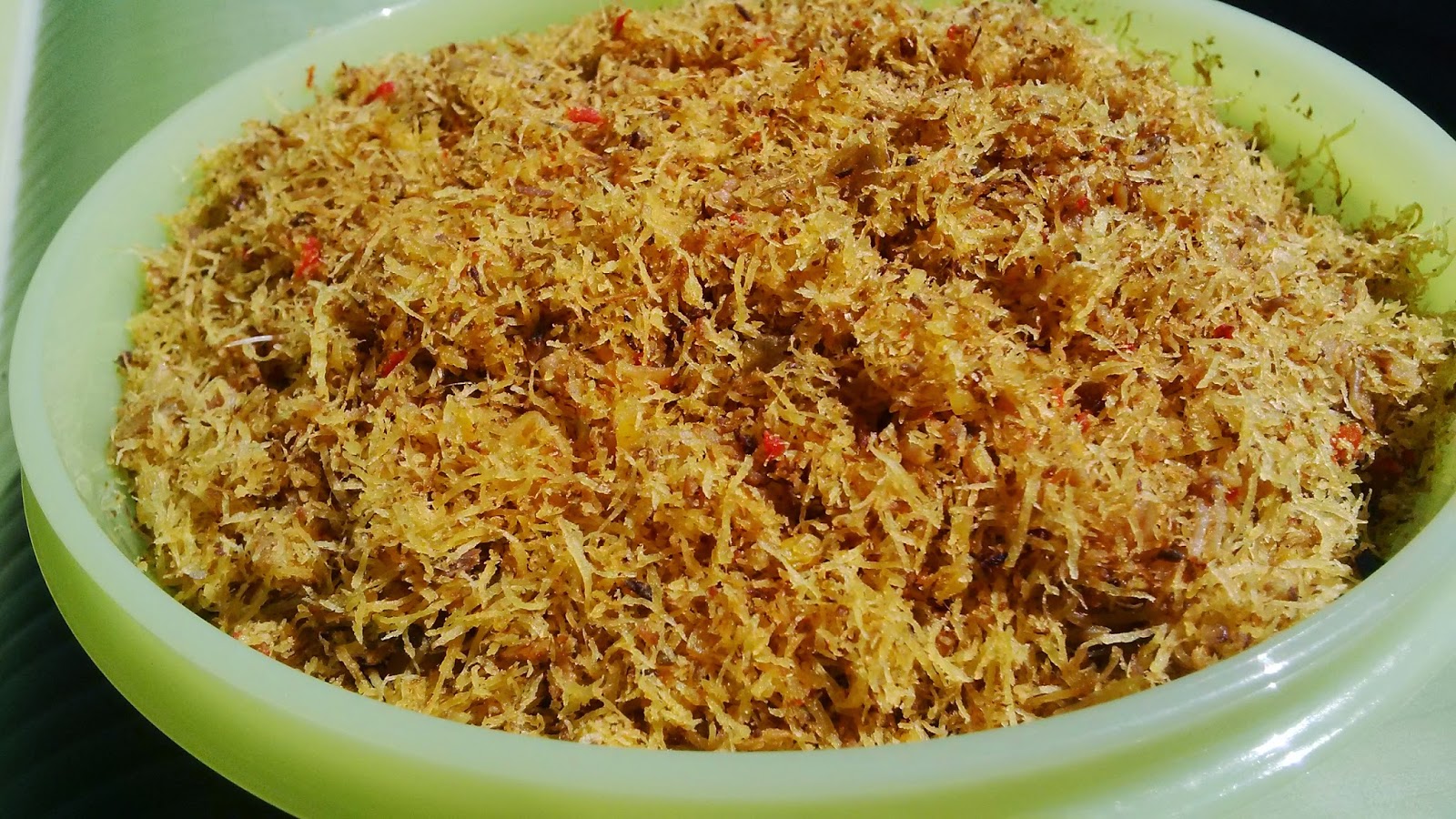Cara Bikin Serundeng Kelapa Manis