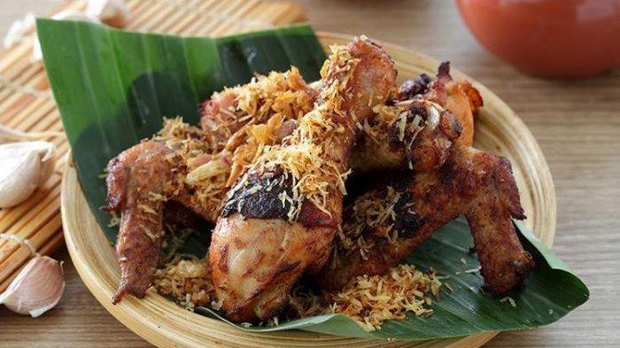 cara membuat ayam serundeng kelapa