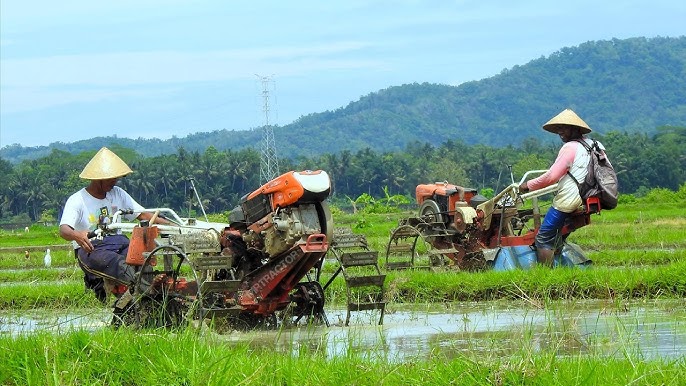 Alat Bantu Traktor Tangan
