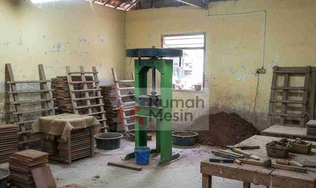 mesin press genteng