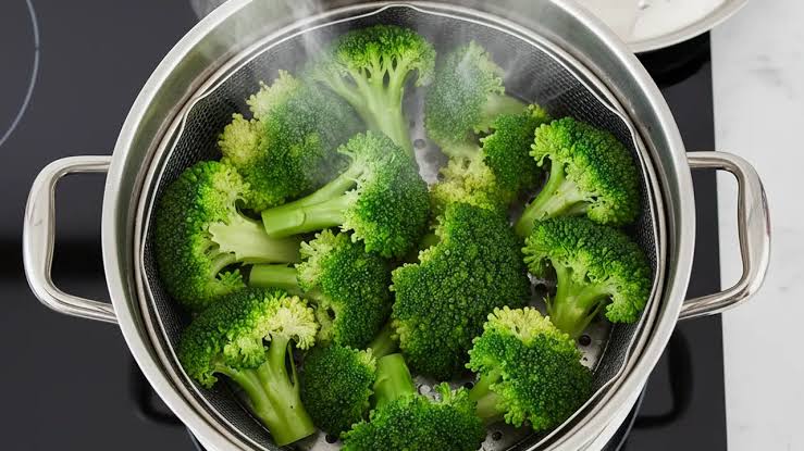 Cara Memasak Sayuran Agar Tetap Hijau
